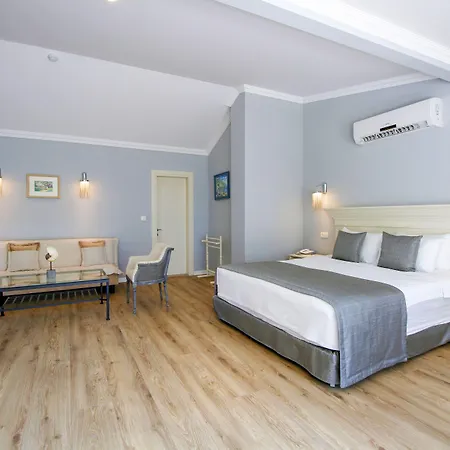 Joya Del Mar 4* マルマリス