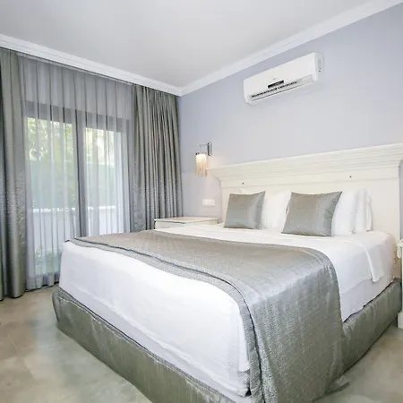 ホテル Joya Del Mar 4*