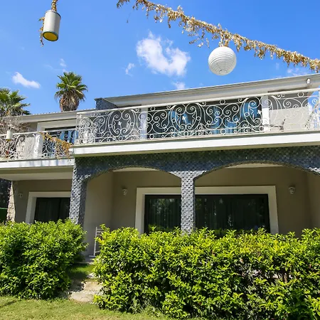 Joya Del Mar 4* マルマリス