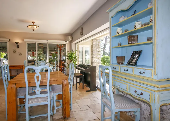 酒店 Joya Del Mar 4*