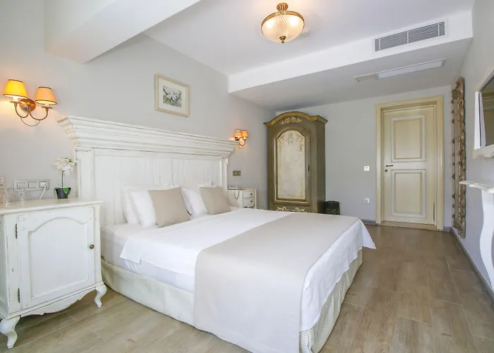 Hotel Joya Del Mar 4*