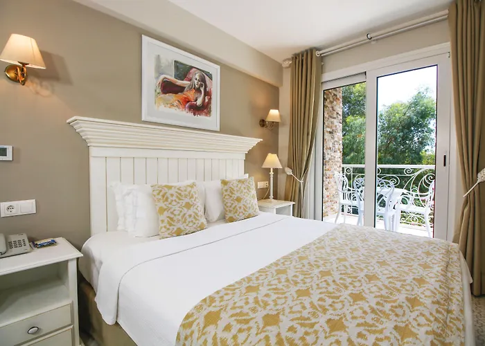 Hotel Joya Del Mar 4*