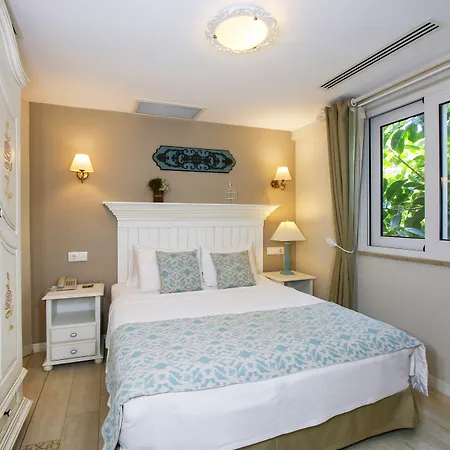 Hotel Joya Del Mar 4*